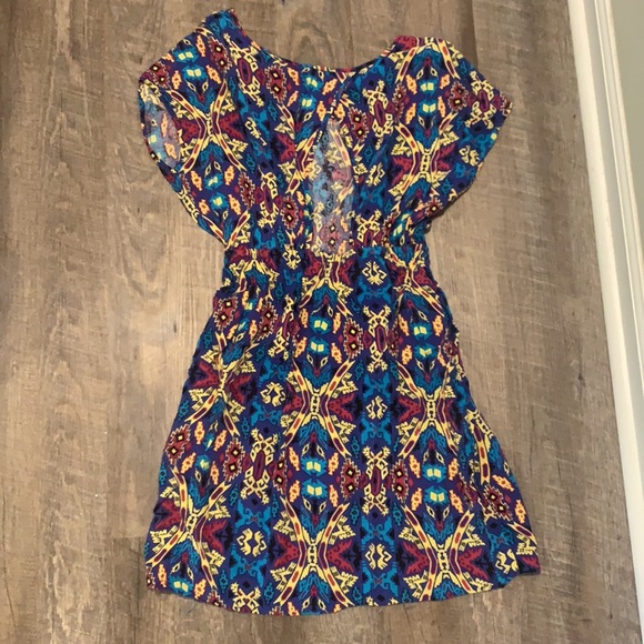 Patterned Dress - Picture 3 of 4